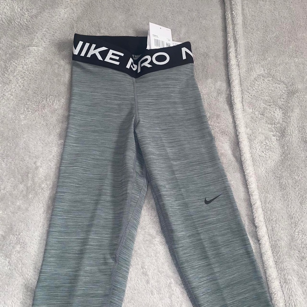 Nike pro leggings